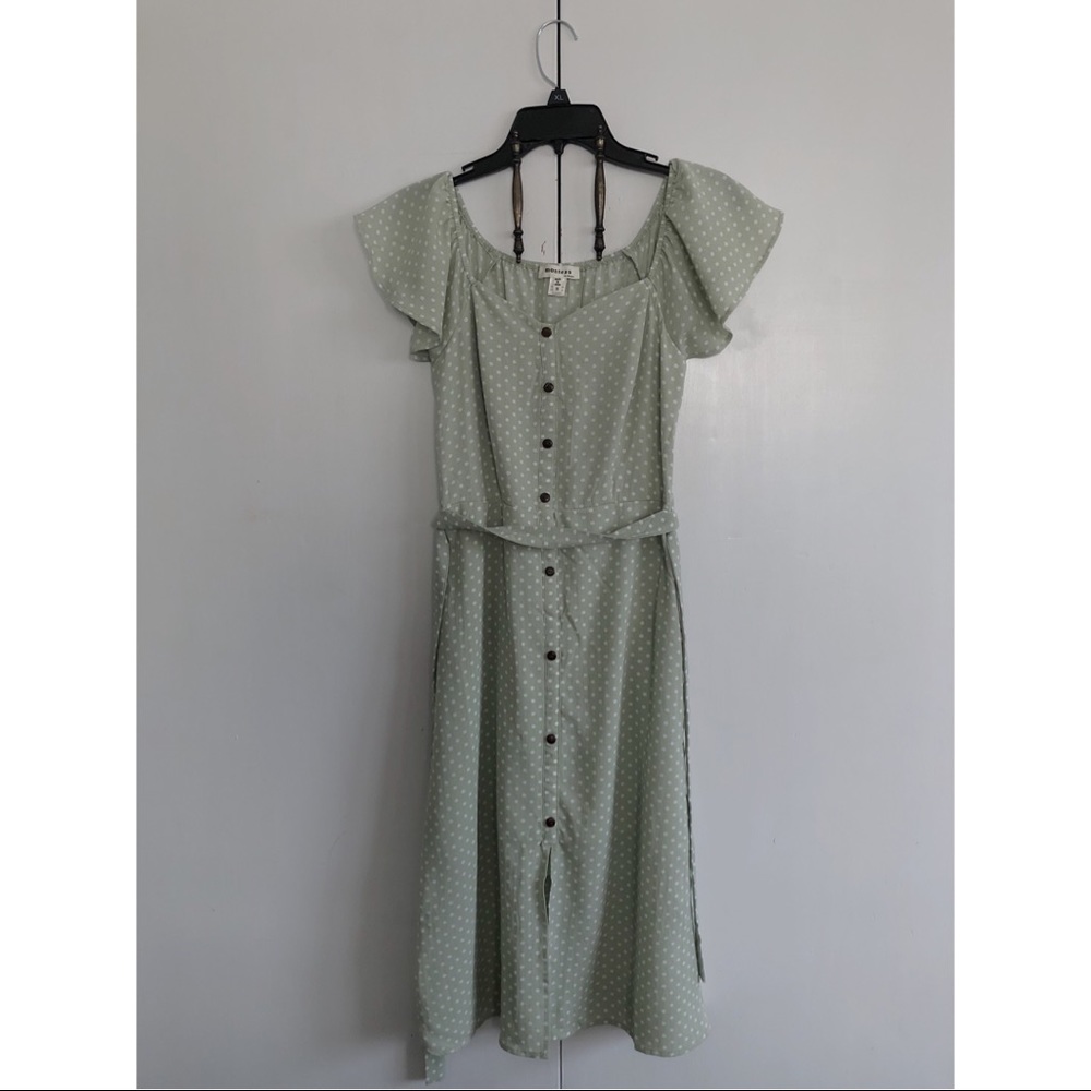 Mid-Length prairie polka dot dress.